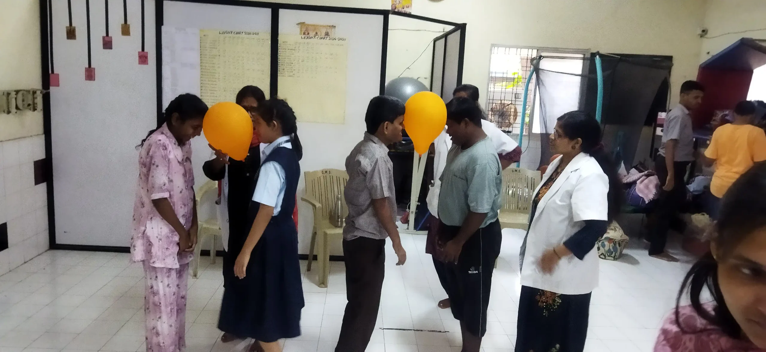 summer_camp_balloon_activity